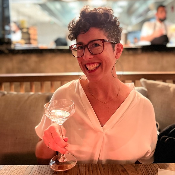 Meet your Posher, Rebecca - Picture 1 of 2